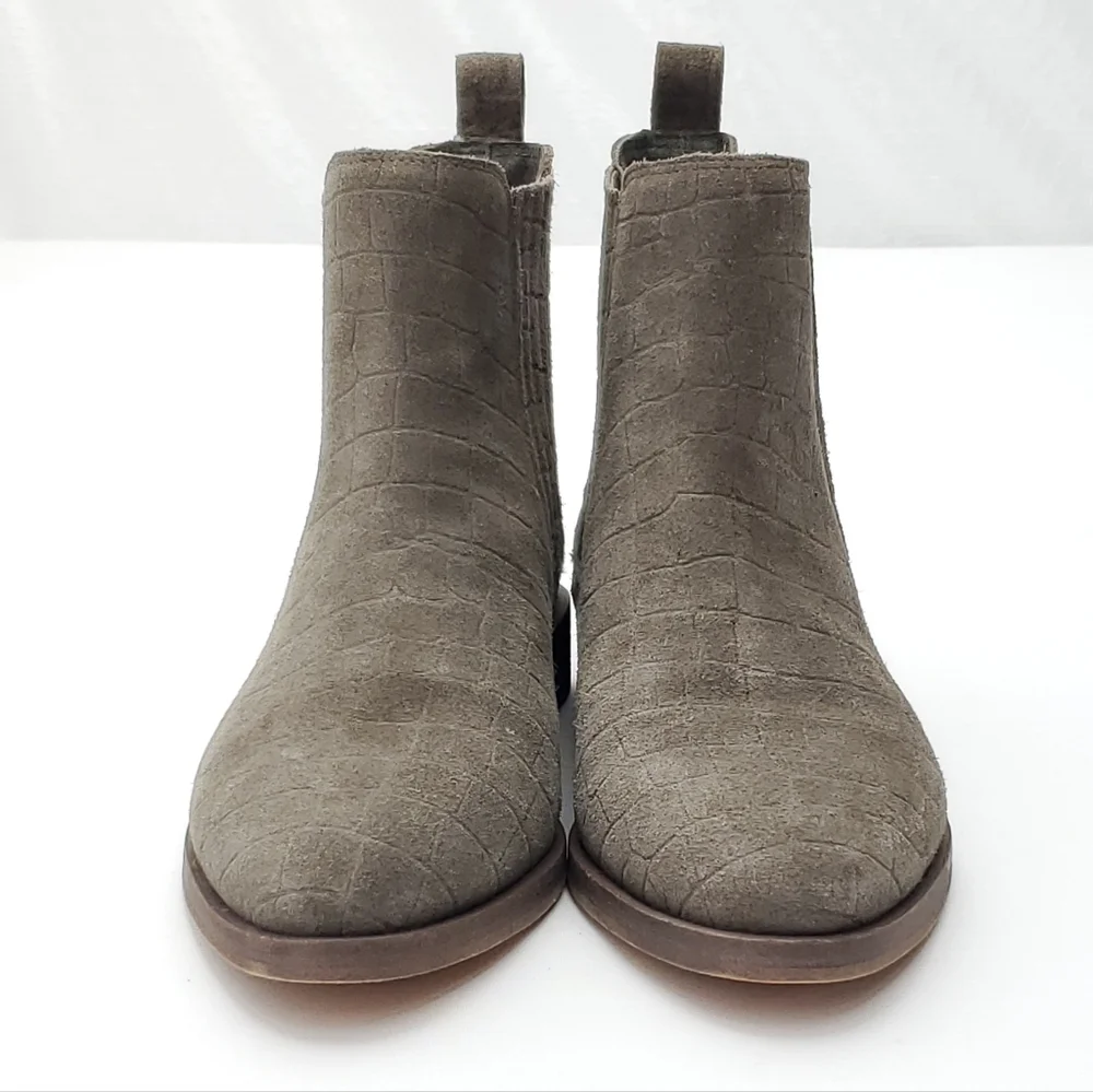 Vince Camuto Womens Leather Pull-On Ankle Boots Haventa Grey/Olive Croco Size 8M